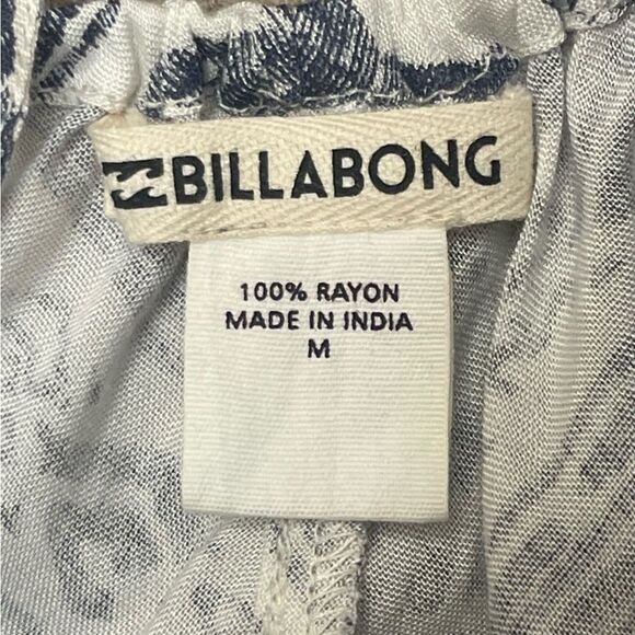 NWT Billabong Keep Dreamin Blue Print Romper Size M Festival Boho - Picture 9 of 10